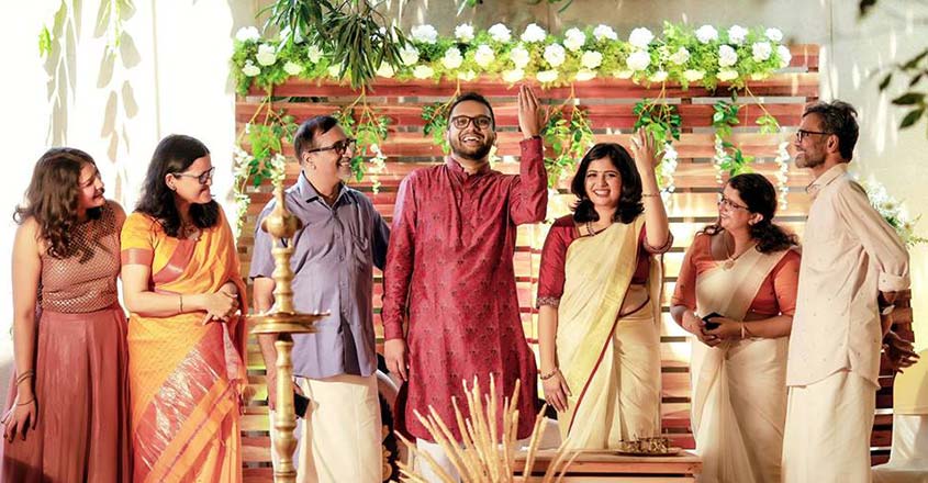 Singer Sachin Warrier gets engaged Singer Sachin Warrier gets engaged